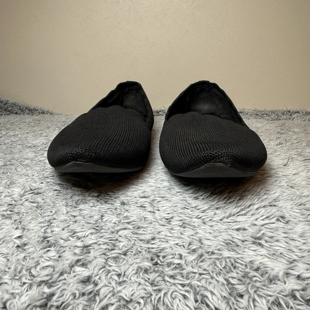 Seychelles Black Scallop Closed Toe Slip On Flats Women's Size 10W